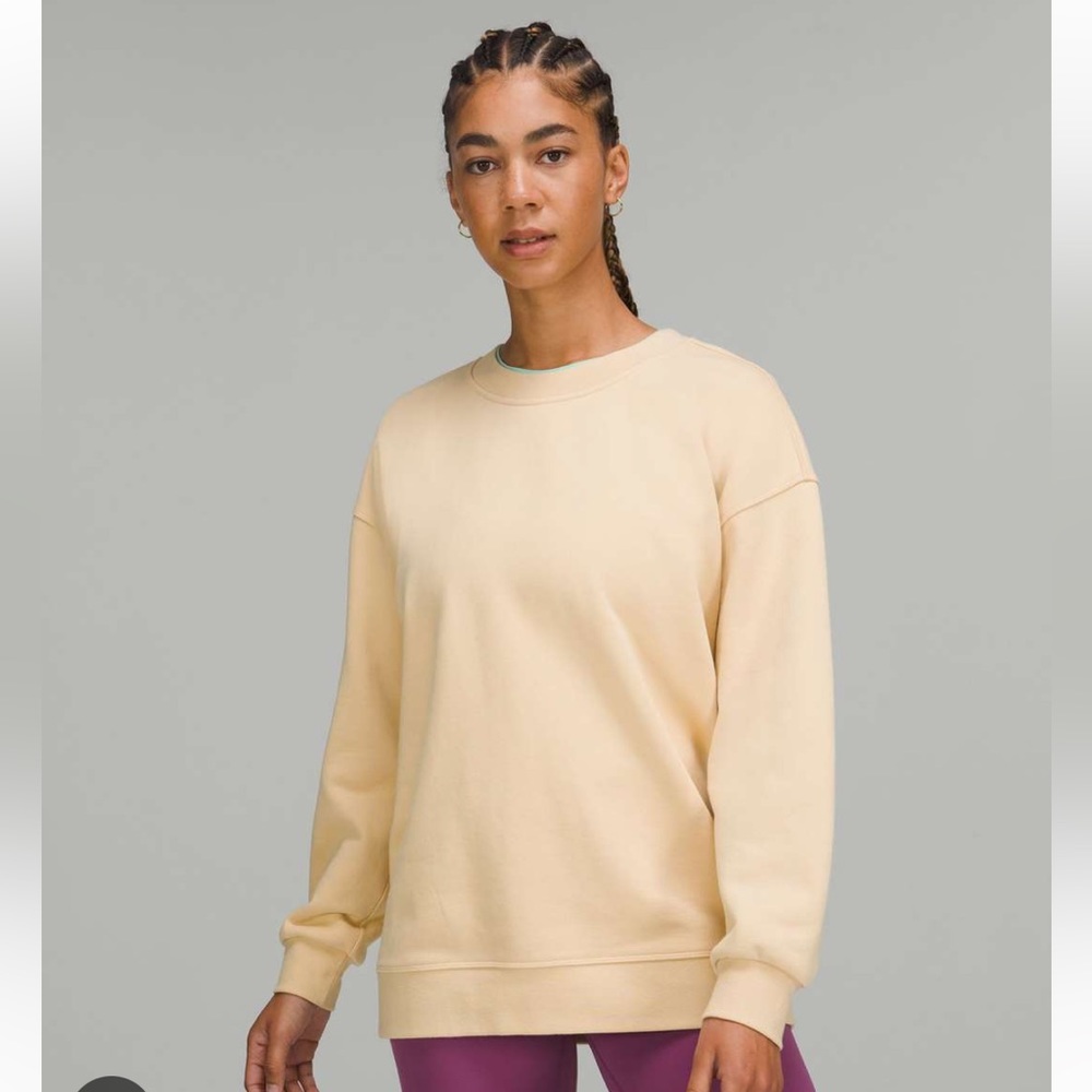 lululemon Perfectly Oversized Crew in Prosecco